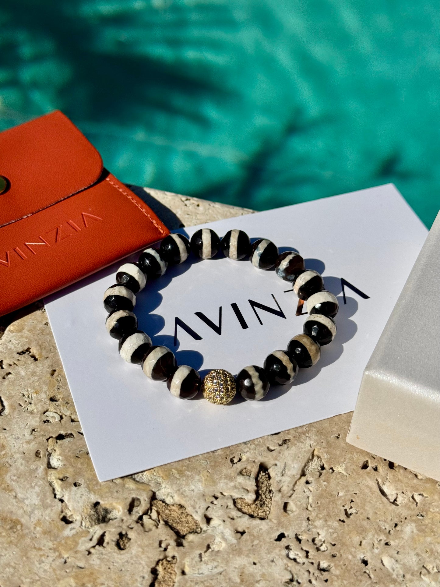 Faceted Tibetan Striped dZi Agate Bracelet