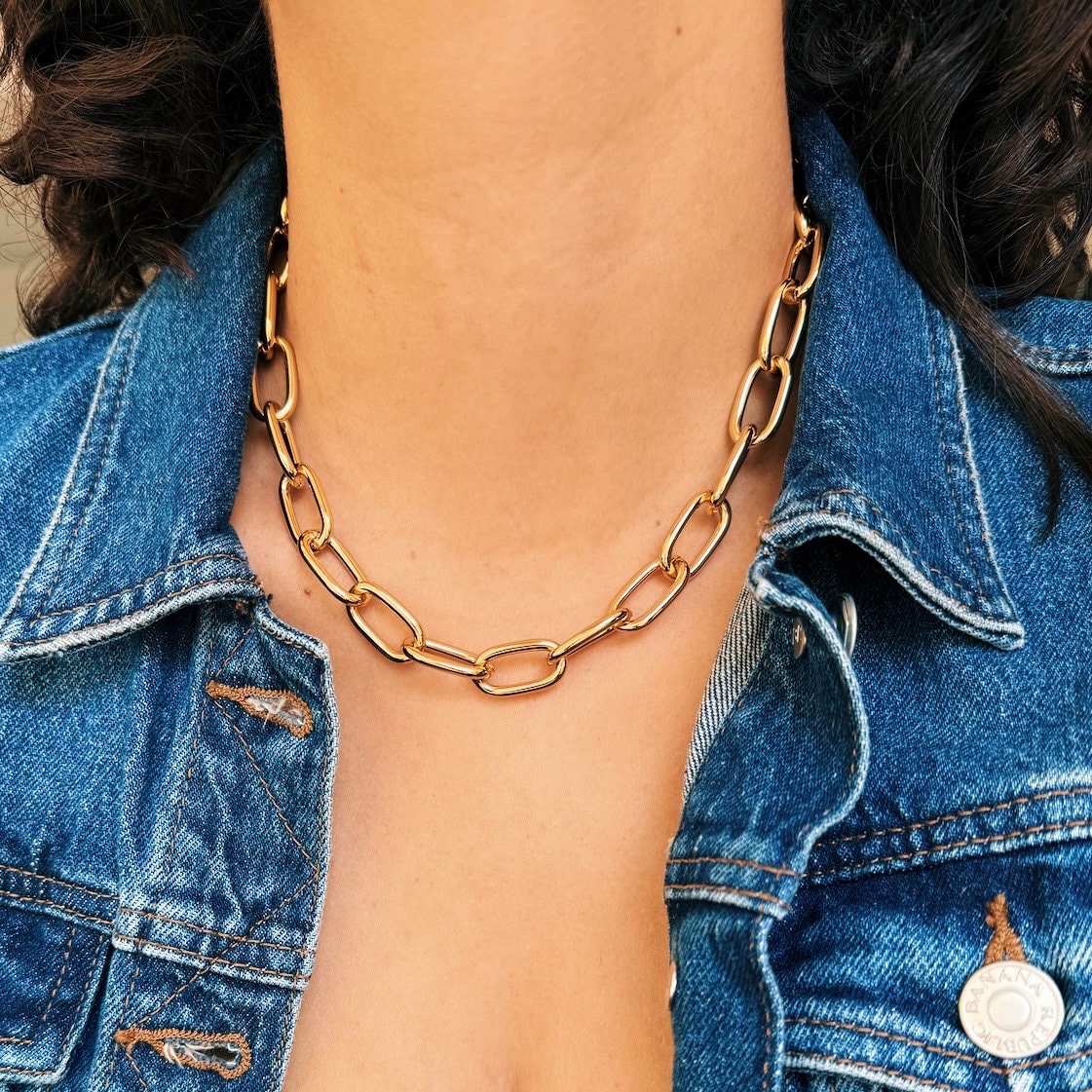 18” Gold Shackle Clasp Chain | Spinning Globe Charm Necklace | Convertible Necklace | Statement Chain Necklace