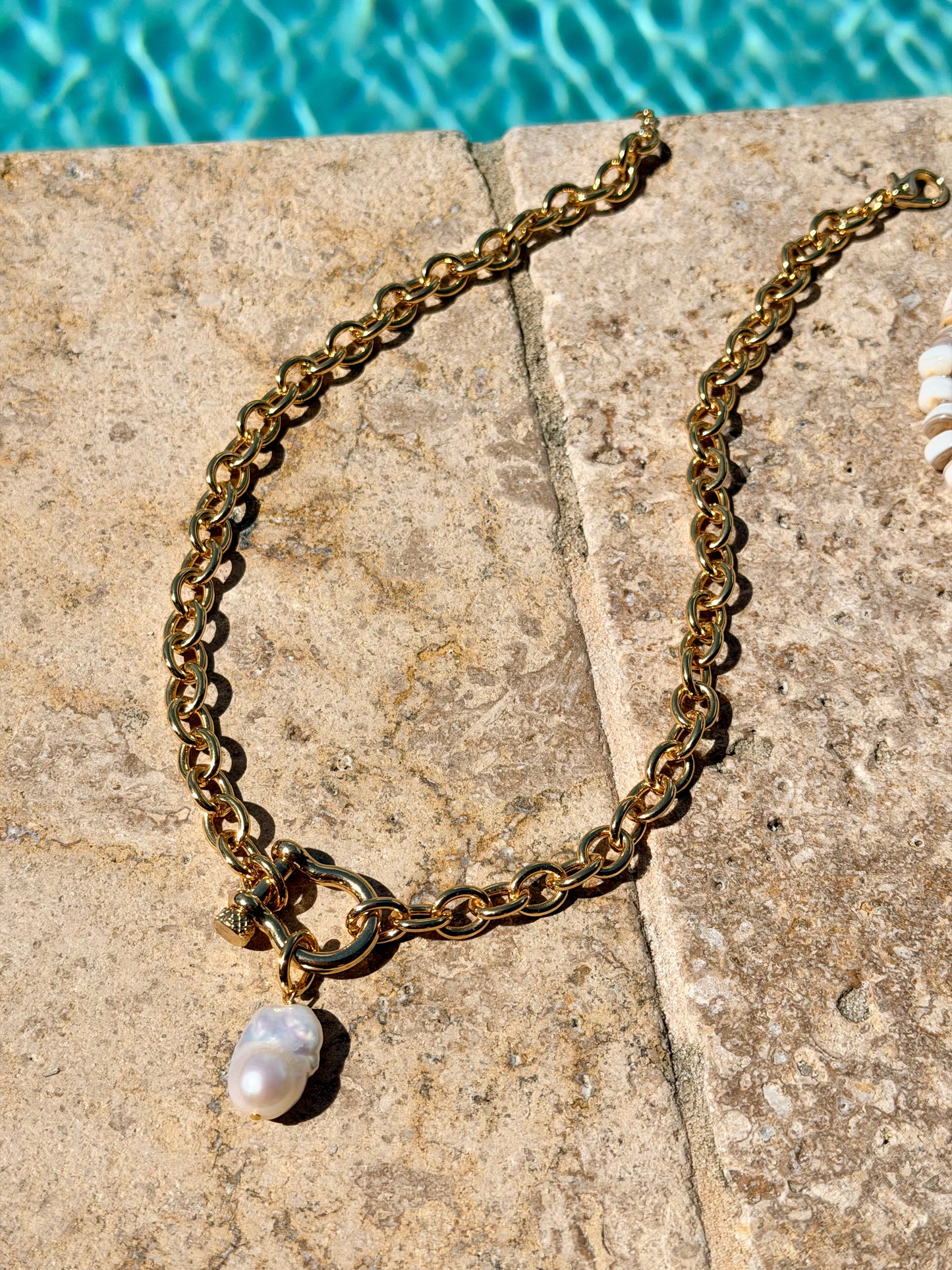 Isla Necklace Set