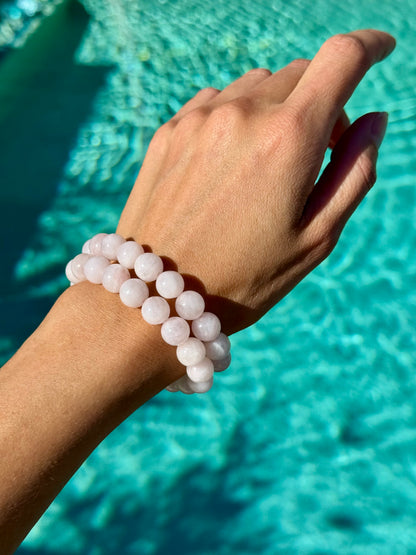 AVINZIA rose quartz bracelet, gift-ready