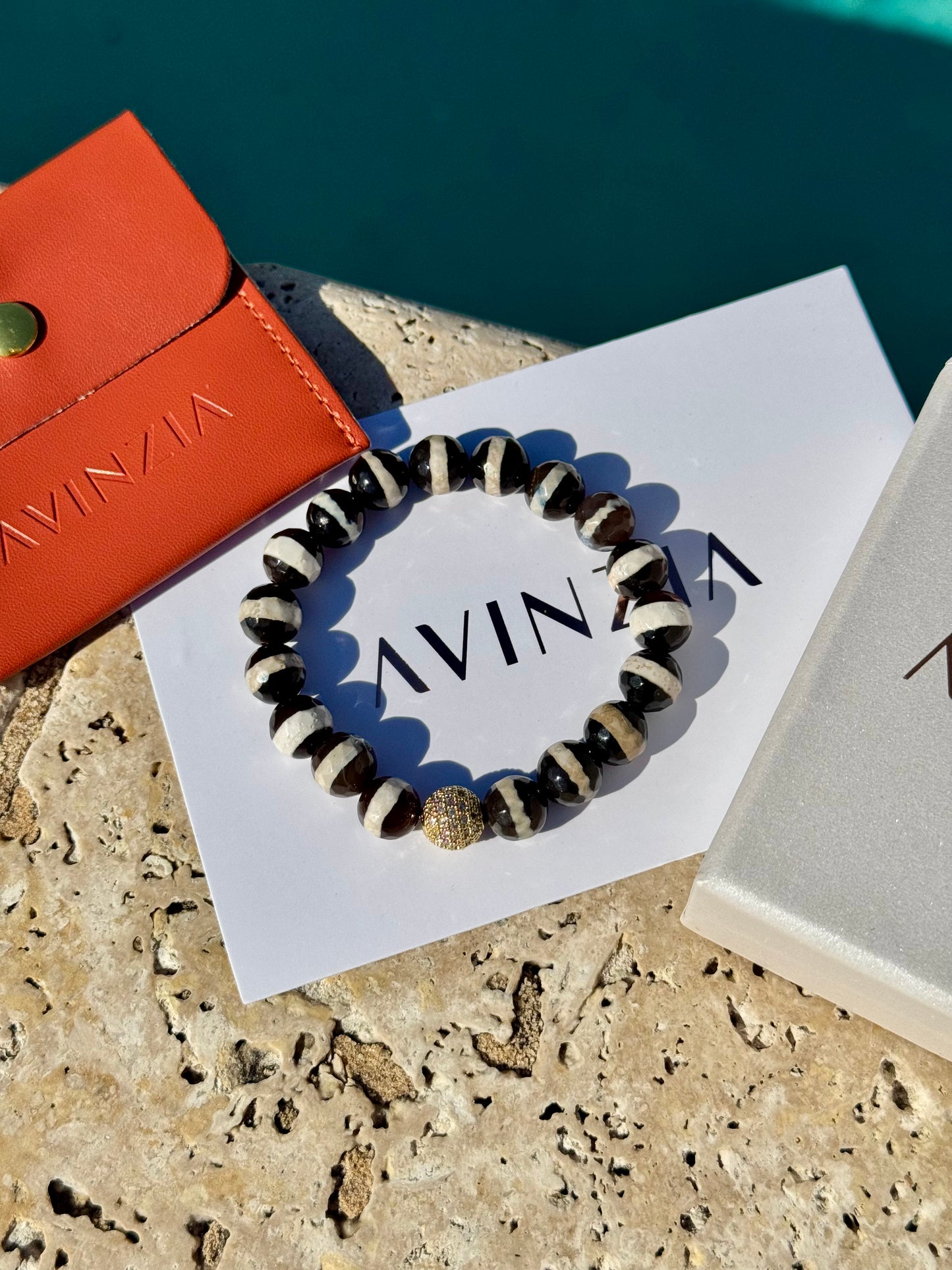 Faceted Tibetan Striped dZi Agate Bracelet