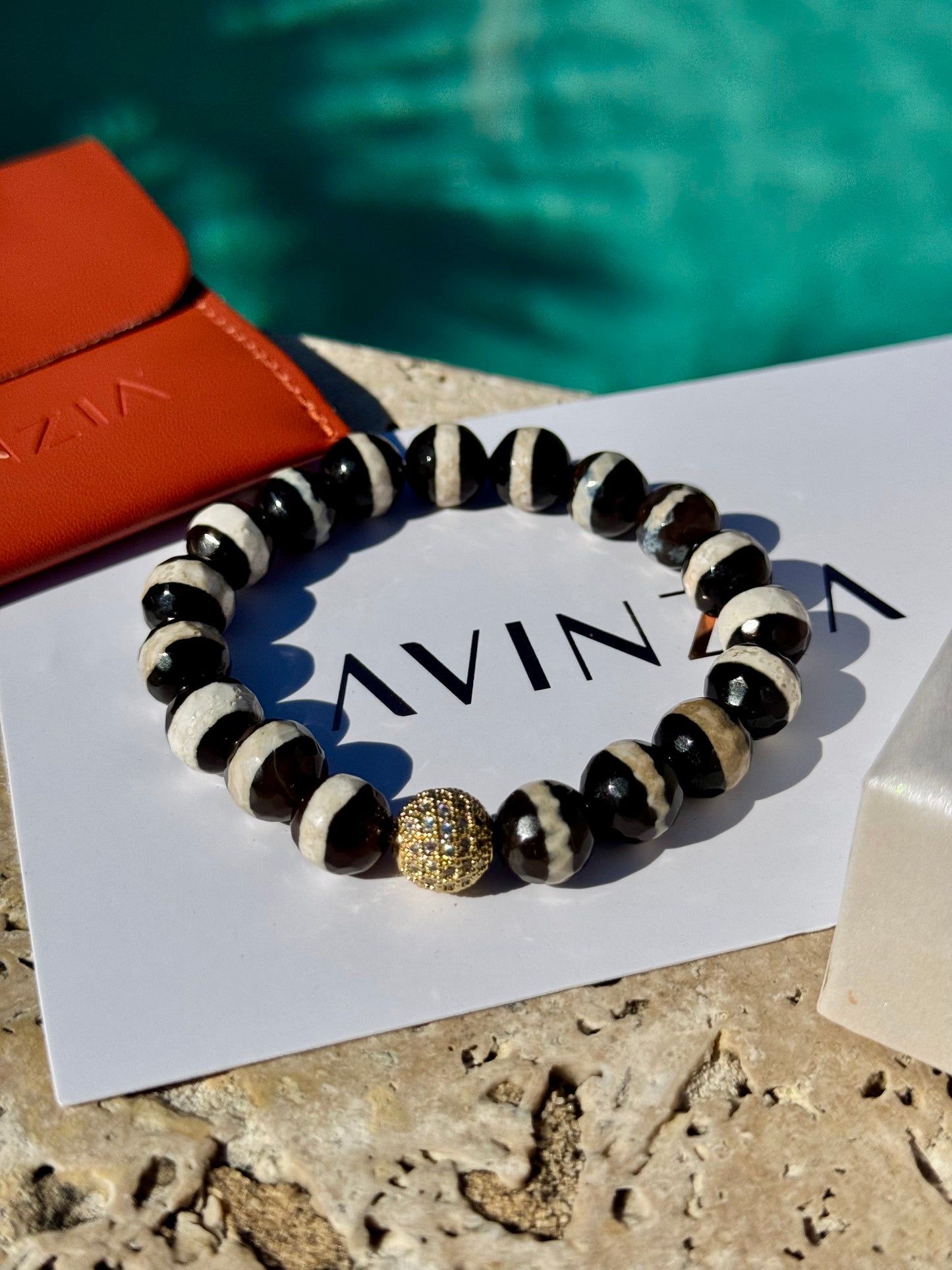 Faceted Tibetan Striped dZi Agate Bracelet