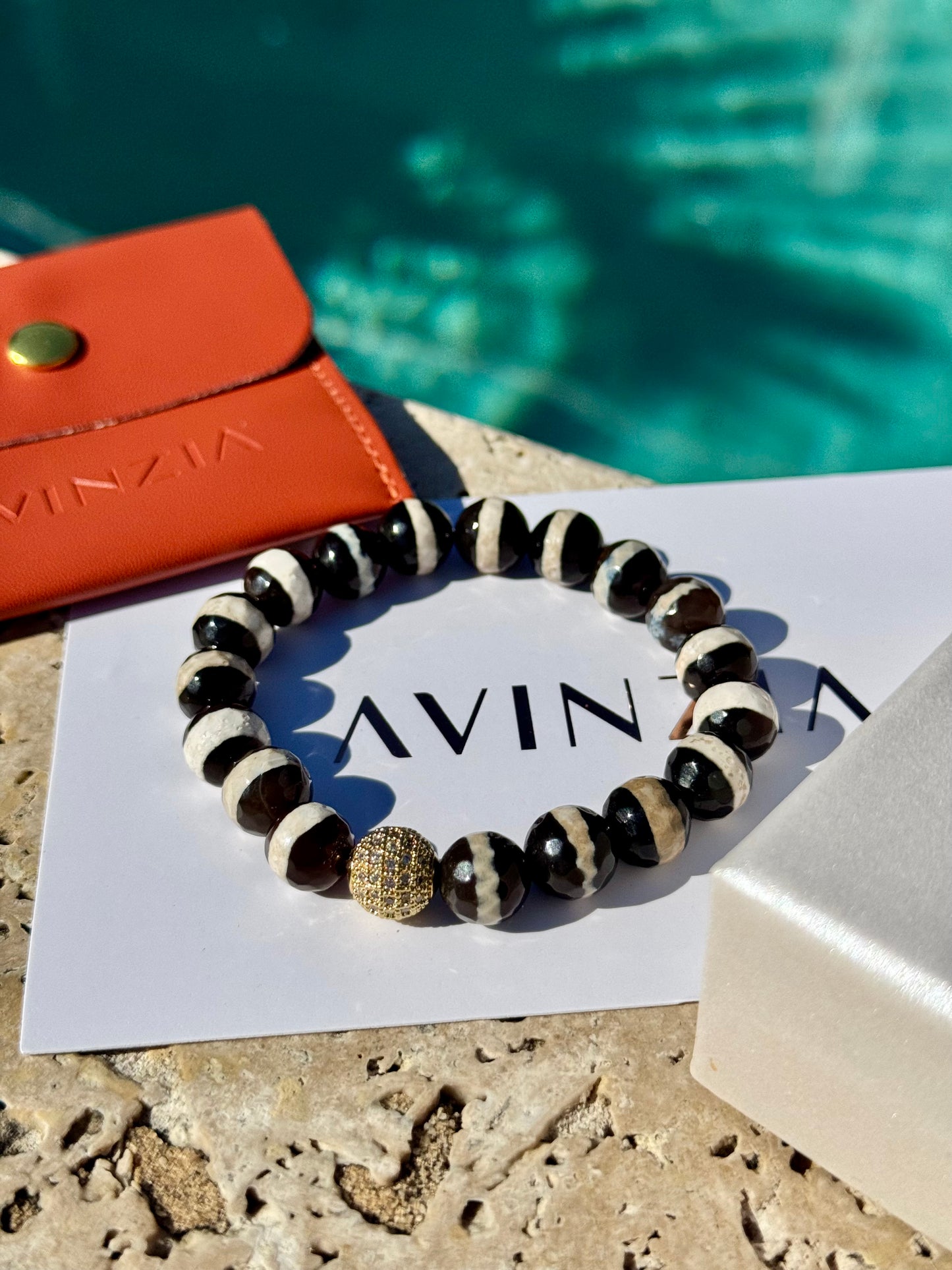 Faceted Tibetan Striped dZi Agate Bracelet