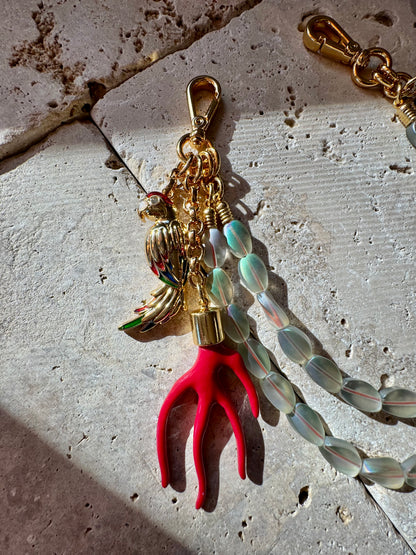 Parrot charm for totes and backpacks – AVINZIA