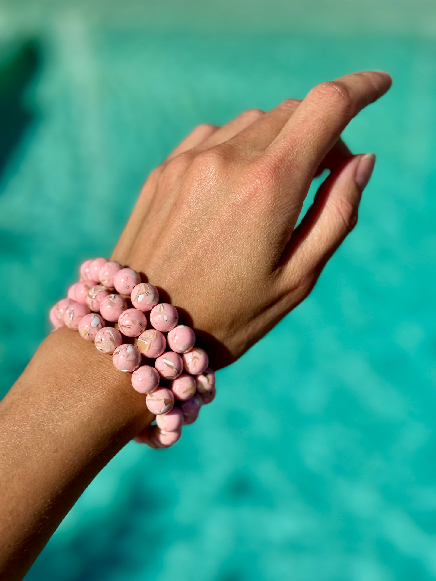 Assembled Stone Trochus Shell Bracelet