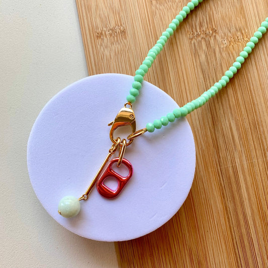 Soda cap necklace Gold padlock chain Green crystal beaded necklace with pink sofa cap charm Layering necklace summer Vibrant necklace