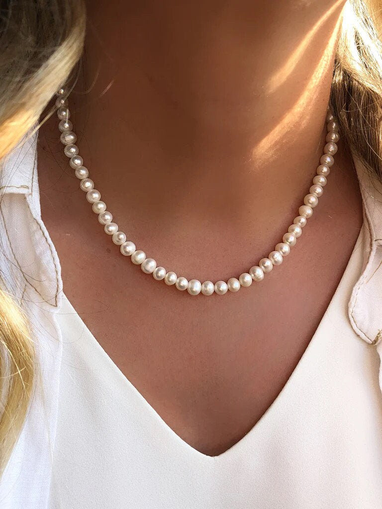 Simple Freshwater pearl beaded necklace Dainty necklace pearl for women Layering pearl necklace Cute necklace