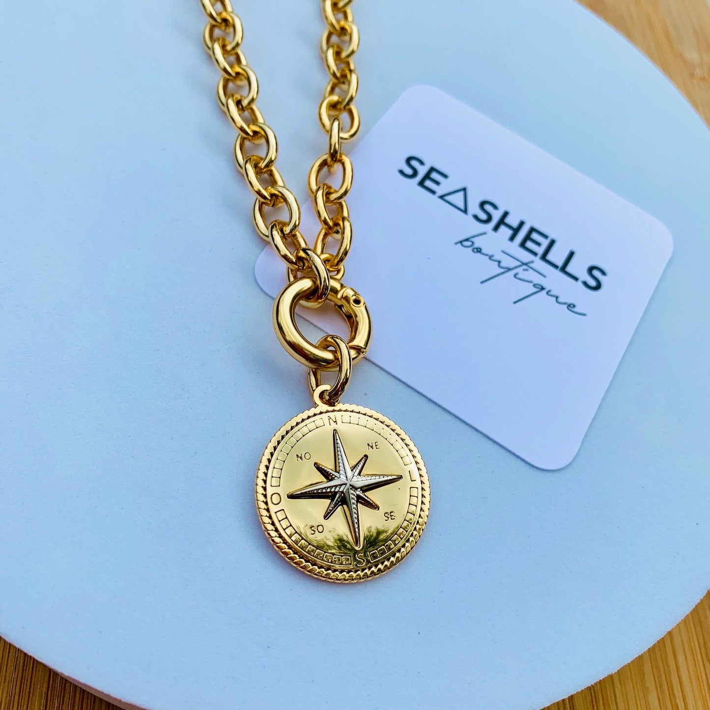 Compass necklace Gold compass charm pendant Gift for traveler Nautical gift Gift for captain Windrose charm necklace Silver compass