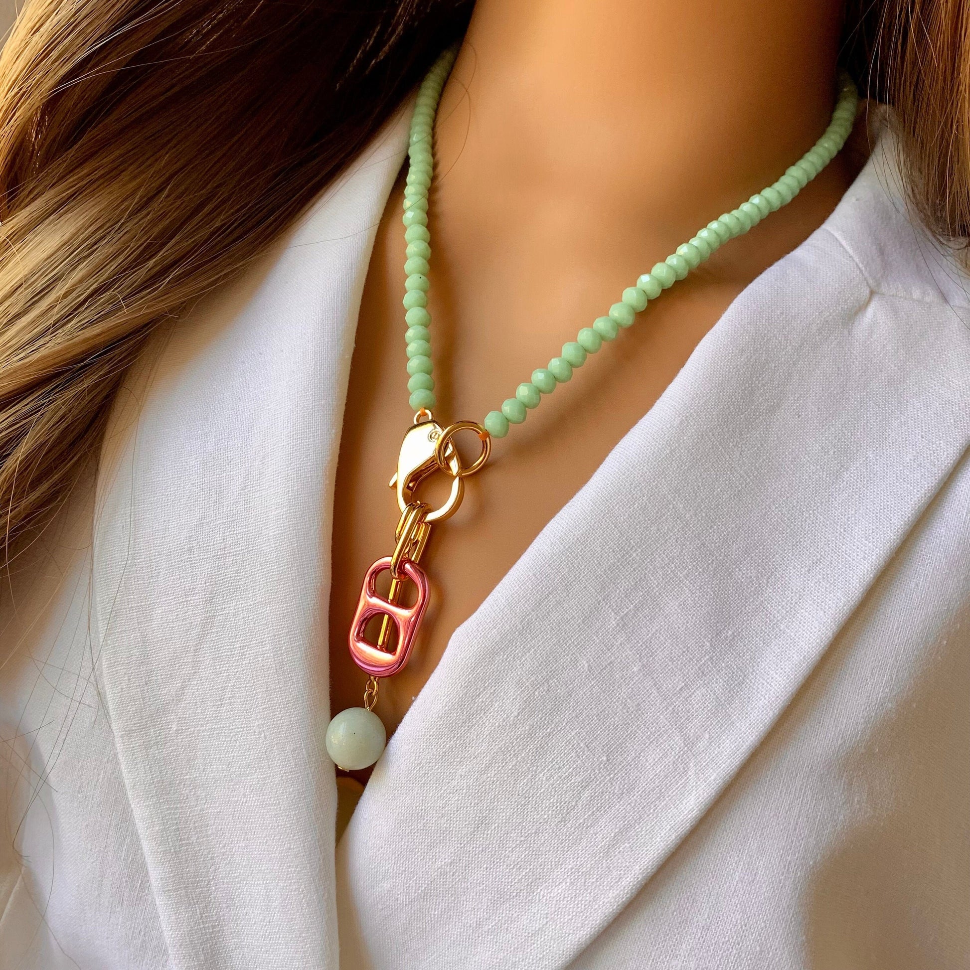 Soda cap necklace Gold padlock chain Green crystal beaded necklace with pink sofa cap charm Layering necklace summer Vibrant necklace