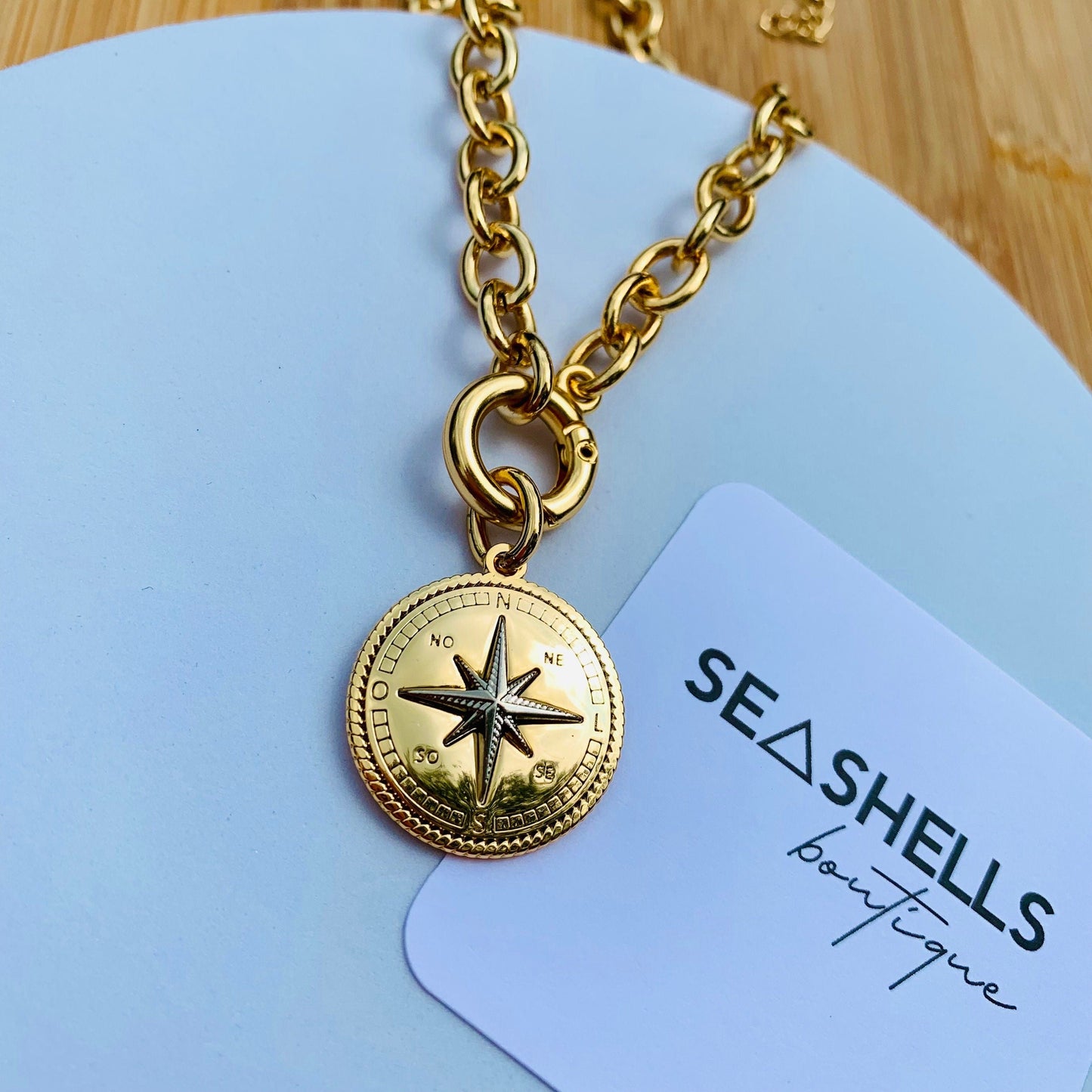 Compass necklace Gold compass charm pendant Gift for traveler Nautical gift Gift for captain Windrose charm necklace Silver compass