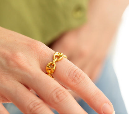 Gold Puffed Mariner Chain Ring
