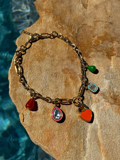 Playful rainbow charm necklace – AVINZIA