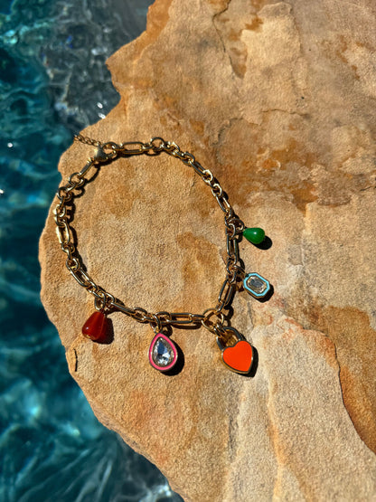 Enamel heart charm necklace – AVINZIA