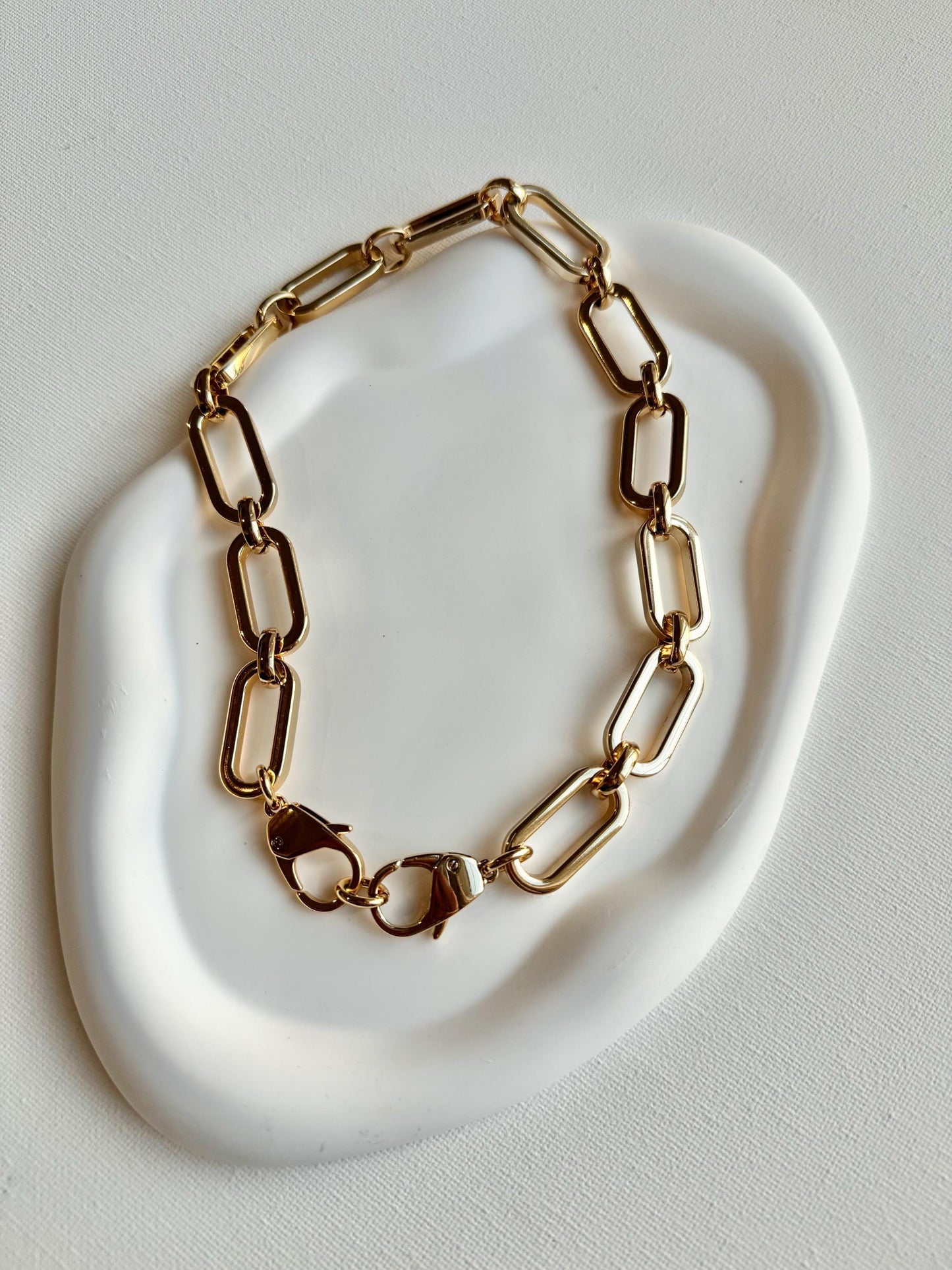 18” Gold Chunky Chain Necklace | Front Clasp Gold Link Chain Necklace, Large Link Chain, Chunky Gold Necklace, Chunky Chain Necklace