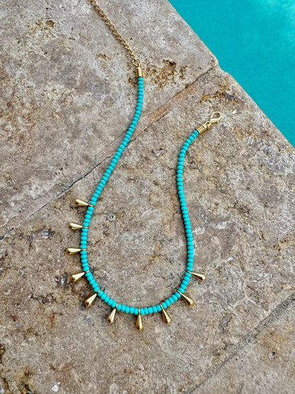 Horseshoe Beaded Necklace | Turquoise Cowrie Shell Charm Chain | Bohemian Summer Layered Necklace | Layering Necklace | Beach Necklace