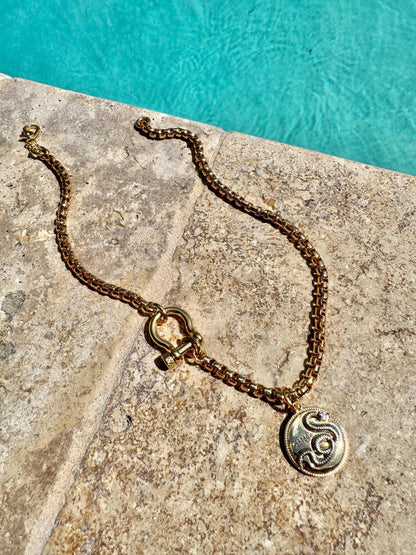 2 Gold Coin Necklaces Set | to Gift for Mom | Gold Horseshoe Shackle Clasp Necklace | Snake Charm Necklace | Boxchain Necklace with Coin