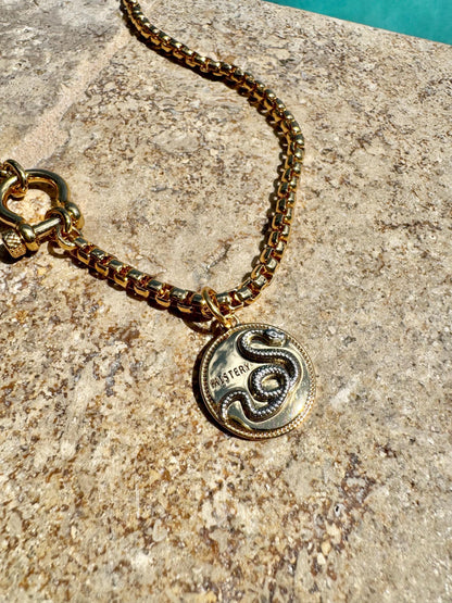 2 Gold Coin Necklaces Set | to Gift for Mom | Gold Horseshoe Shackle Clasp Necklace | Snake Charm Necklace | Boxchain Necklace with Coin