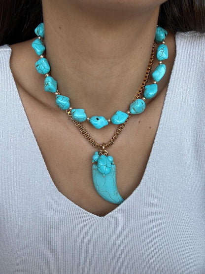 Turquoise beaded necklace with tusk chain by AVINZIA