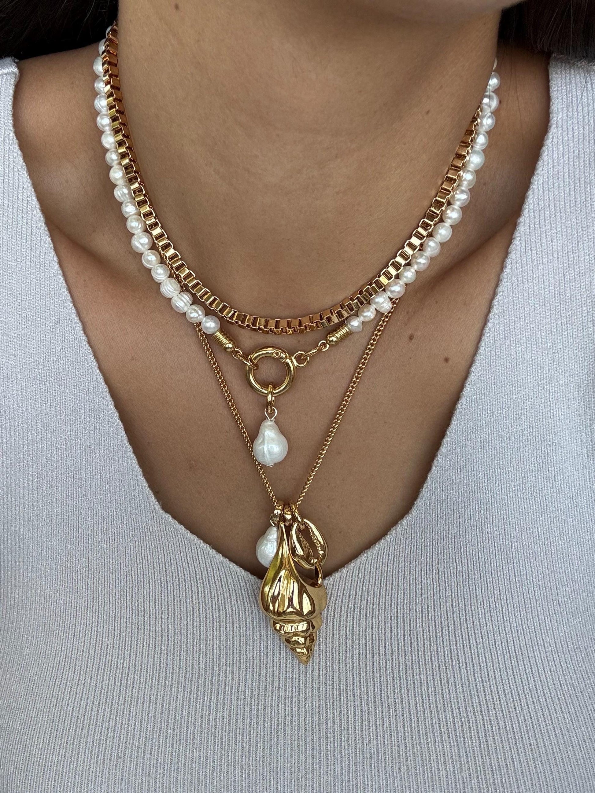 Conch Charm Necklace | Freshwater Pearl Necklace | Boxchain Choker | Long Chain | Beach Jewelry | Summer Jewelry | Layered Necklace