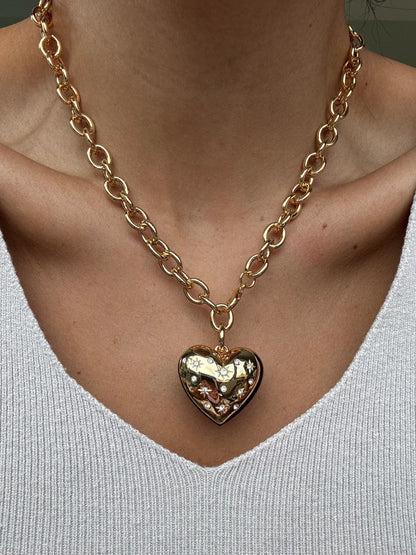 Love heart pendant necklace – AVINZIA