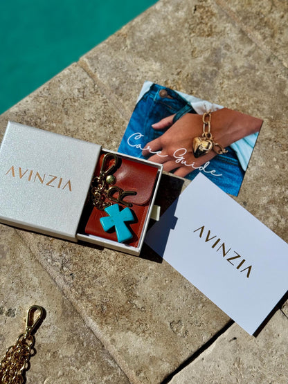 Half bead half chain gemstone necklace with carabiner clasp – AVINZIA